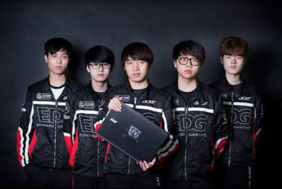 某些评论员 某些评论员