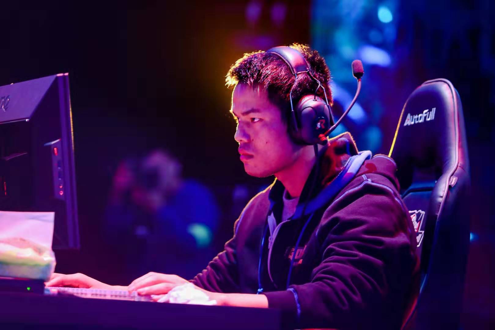 能控球又能 能控球又能