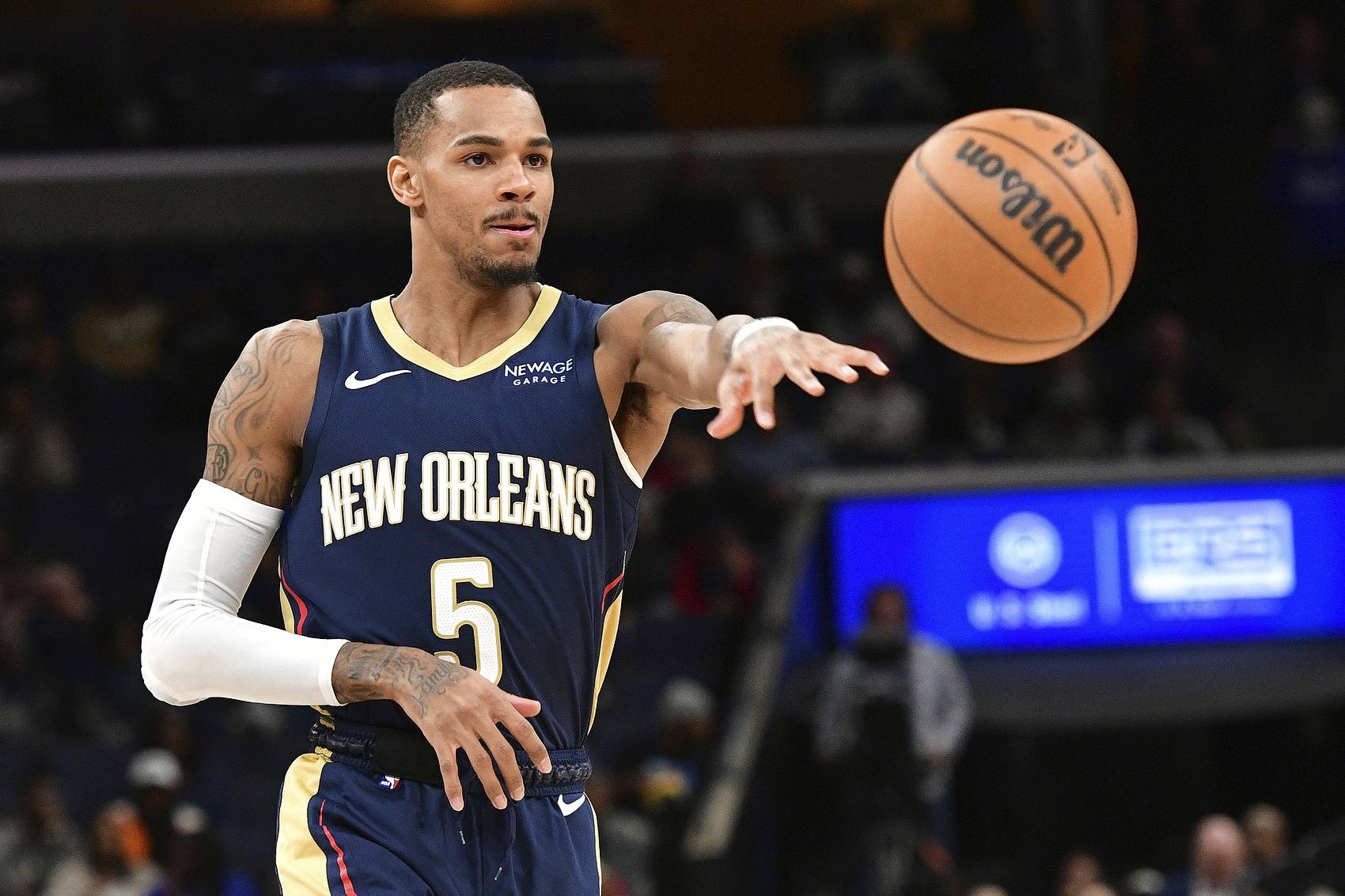 随着球员不 随着球员不