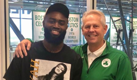 C罗更像主 C罗更像主